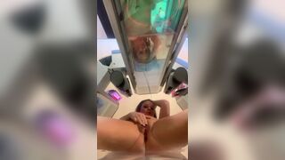 Model Masturbating in Crowded Tanning Salon - 9 image