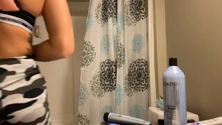 Hawt Golden-Haired 22 Year old Step Mommy Showering after the Gym - Perfection??? - 2 image
