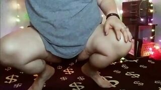 Kepi Carter Slow motion Calf muscle flex