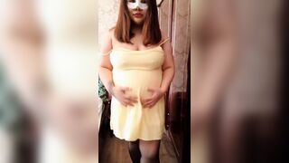 8 months preggo wife mastrubate in front of livecam - 3 image