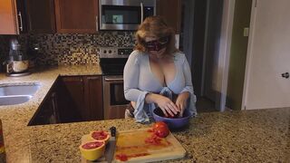 Slicing and crushing Food and RUBBING it into MY LARGE mother I'd like to fuck LOVE MUFFINS - 11 image