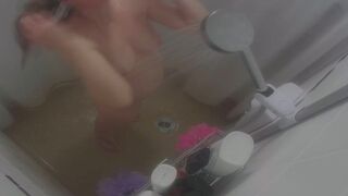 Mommy showering hidden camera - 10 image