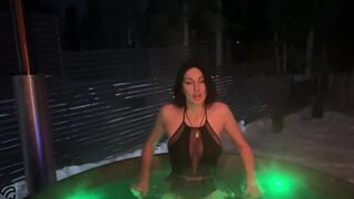 Solo in the baths and agonorgasmos from fisting - 4 image