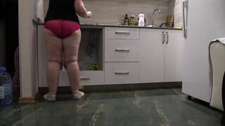 In the kitchen in red pants aged big beautiful woman mother i'd like to fuck - 11 image