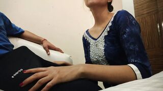 Indian Desi Bhabhi seduces electrician whilst this guy is repairing. Cum-Hole fuck hard in hindi audio Repair waale ne kiya - 1 image