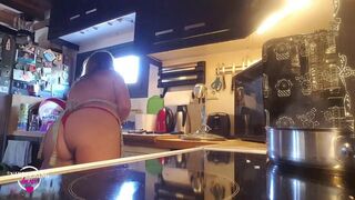 nippleringlover stripped kinky mommy cooking - hot pants - bizarre pierced nipps - 3 image
