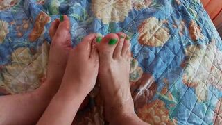 Foot Massage Turns Into Masturbation - 12 image