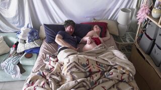 Stepson wakes up with stepmom in the daybed and copulates the wrong gap - 8 image