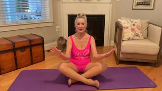 65 Year Old Granny Does Yoga For Inexperienceder dudes fitness class - 2 image