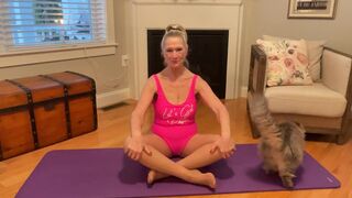 65 Year Old Granny Does Yoga For Inexperienceder dudes fitness class - 6 image