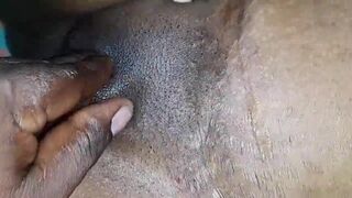 Tamil housewife Indian vagina massage husband wife Indian sex oil slit massage - 6 image