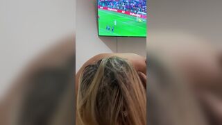 I receive hot watching the World Cup Final Argentina vs France Qatar 2022 - 3 image