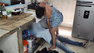 Pregnant wife invites neighbor to fix her gas stove - 1 image