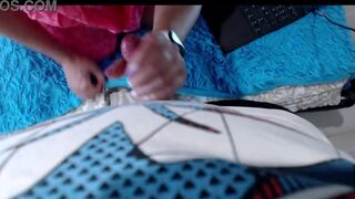 I know how to suck cock and fuck my pussy with a dildo