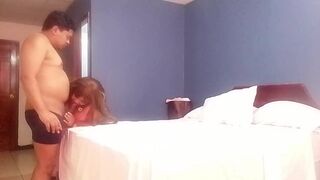 Sexy mature stepmom sucks her inexperienced lover's cock in a hotel - 2 image
