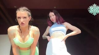 Me and Eslunalove look absolutely smoking in our super tight fitting figure hugging gym attire - 1 image