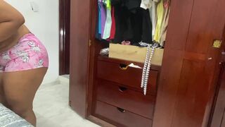 Camera records extreme big ass