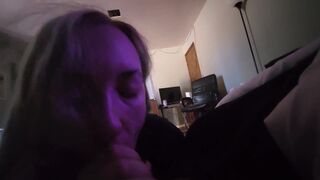 Amateur MILF spends the day sucking and twerking on a hard cock