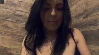 MilfyCalla-Masturbating and peeing after ironing a winter puffer coat