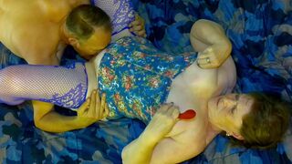 Granny del Flor's Double Cum Surrender