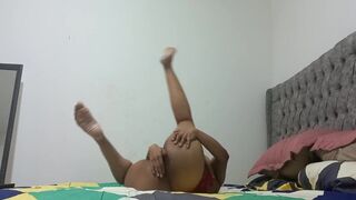 A BEAUTIFUL TIGRESS DOING AN EROTIC DANCE AND A RICH MASTURBATED FOR HER FANS