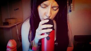 Sensual Mouth Sounds for Beautiful Italian Milf