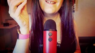 Sensual Mouth Sounds for Beautiful Italian Milf