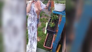 Gardening without t-shirt! - 9 image