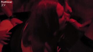 Gangbang com os amigos do marido que fodem a MILF casada gordinha ruiva gostosa no hardcore