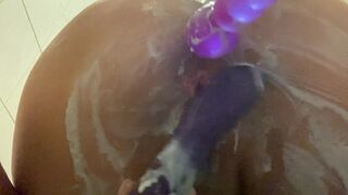 Slurttyshanna Is Playing Horny with Yoghurt