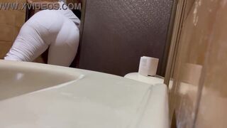 HOT Nurse Girl Bathroom Cam