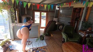 Hot MILF Poppy Blows the Pool Boy