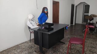 THE DOCTOR HAS SEX WITH HIS SECRETARY IN THE CUSTOMER SERVICE OFFICE. SHE RIDES HIM VERY SENSUALLY ON THE DESK AT WORK