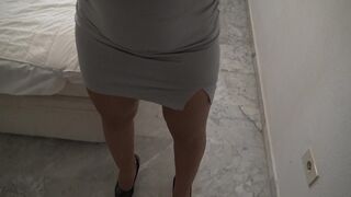 Perverted american tourist fucking a hairy mature prostitute in Colombia