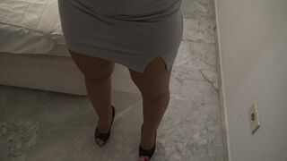 Perverted american tourist fucking a hairy mature prostitute in Colombia - 3 image