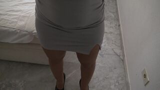 Perverted american tourist fucking a hairy mature prostitute in Colombia - 4 image