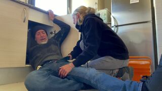 BLOWJOB TO THE PLUMBER IN MY KITCHEN - HOT WIFE