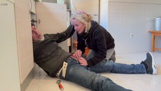 BLOWJOB TO THE PLUMBER IN MY KITCHEN - HOT WIFE - 9 image