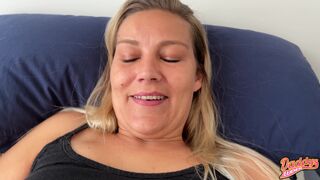 New toy for my cunt makes me scream straight away!