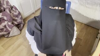A Turkish woman with beautiful eyes in a hijab masturbates in pantyhose - 2 image