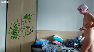 Voyeur - Amateur Milf Trys On Clothes At Home And Shows Saggy Tits And Hairy Pussy - 4 image