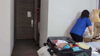 HOTEL HOUSEKEEPING! Latin girl with a big booty, seduced by the guest