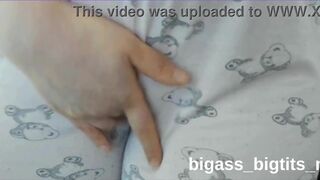Watch curvy MILF with a fit body and big tits pleasure herself with her toes and fingers in homemade solo video - 8 image