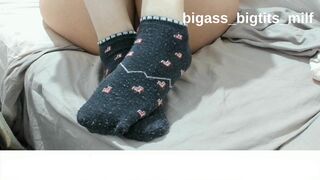 Watch bigass_bigtits_milf's kinky socks, feet, and feet fetish - Socks, Feet, Fetish, Foot - 15 image
