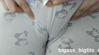 Bigass_bigtits_milf's curvy body teases with favorite toys in solo play - 3 image