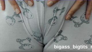 Watch this curvy European MILF play with her camel toe in a hot homemade camgirl video - 7 image
