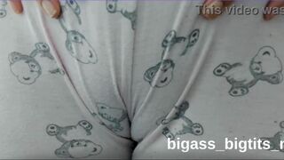 Watch this curvy European MILF play with her camel toe in a hot homemade camgirl video - 8 image