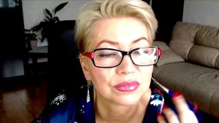 Stepmom AimeeParadise gets her pretty blonde pussy clapped by lucky stud on cam - 4 image