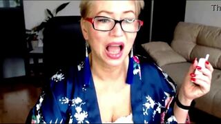 Stepmom AimeeParadise gets her pretty blonde pussy clapped by lucky stud on cam - 7 image