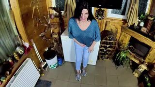 MilfyCalla's cameltoe blowjob and cum-filled puffy jean preview - total slutty action! - 4 image
